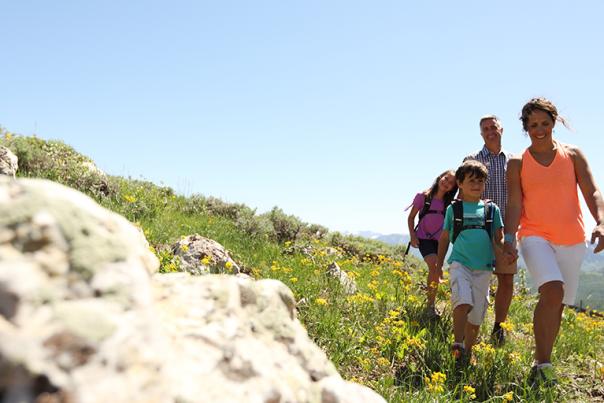 Family Hike Header